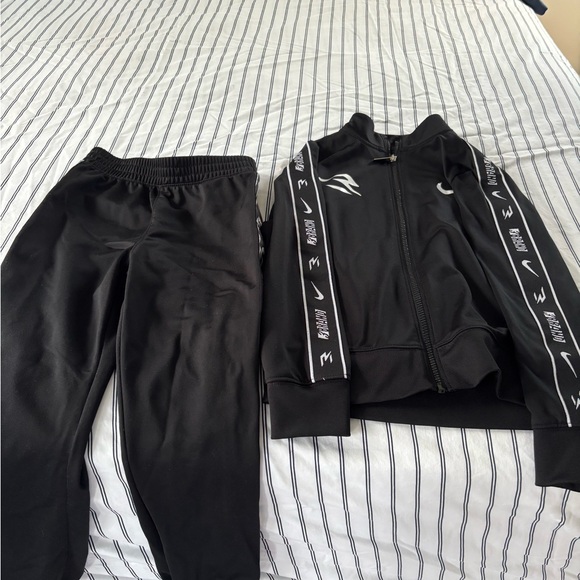 Nike Black Tracksuit with White Accents - Picture 1 of 4
